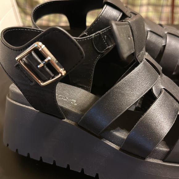 Soda sandals - Picture 5 of 6